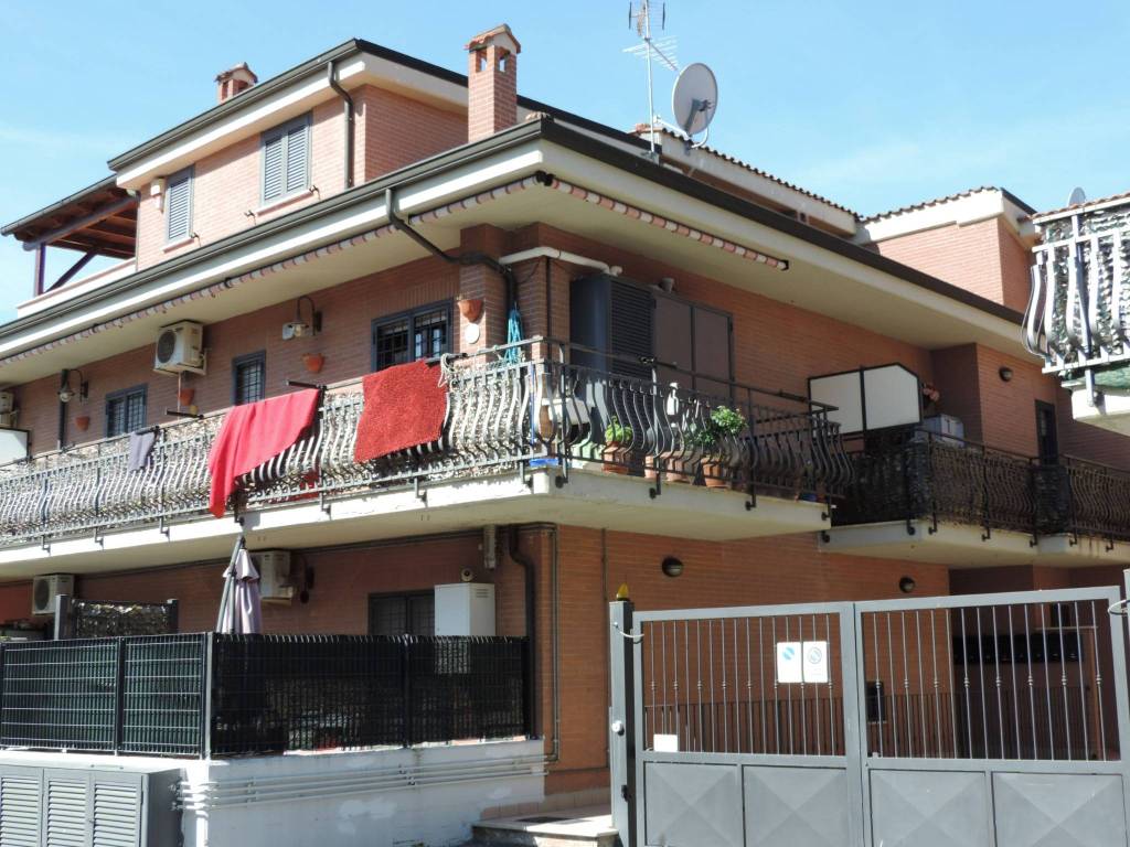 Appartamento in vendita a Guidonia Montecelio via Colle del Sole, 30