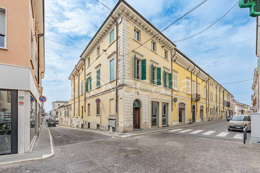 Ufficio in vendita ad Asola via Giuseppe Mazzini, 1