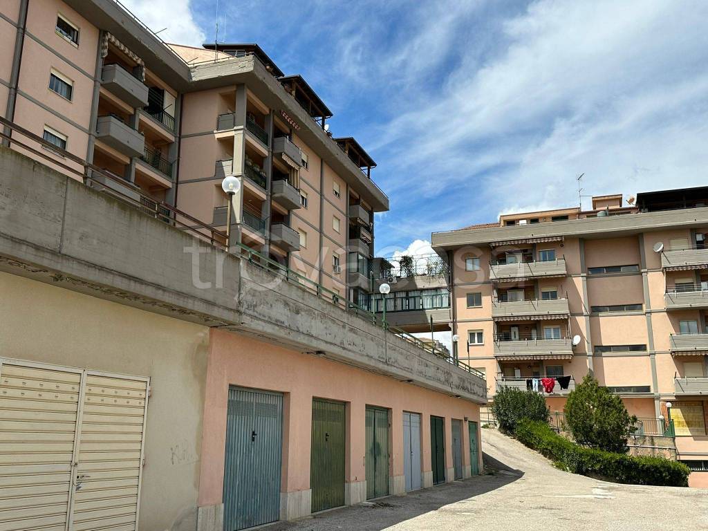 Garage in vendita a Caltanissetta via Aldo Moro, 81