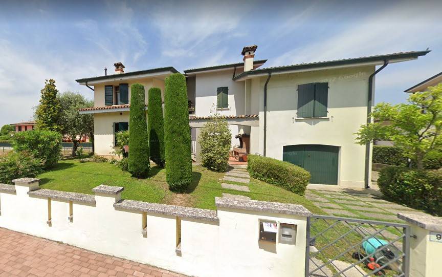Villa all'asta a Borgo Virgilio via m. Piloni, 9