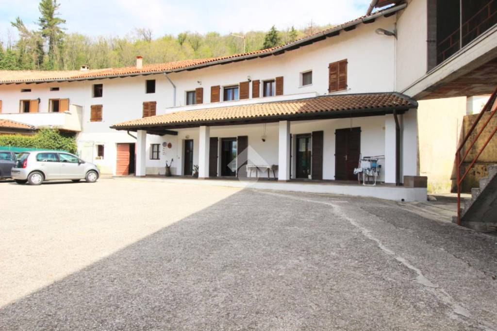 Villa in vendita a Cividale del Friuli via Roncuz, 28