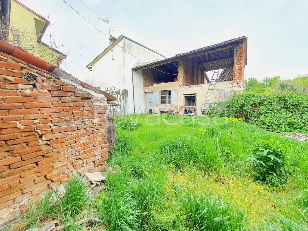 Casa Indipendente in vendita a Chignolo Po