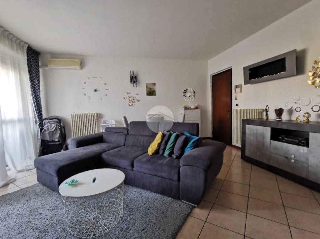 Appartamento in vendita a Palazzolo sull'Oglio via Sarioletto, 7