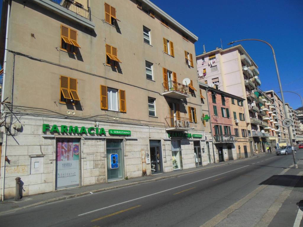 Mansarda in vendita a Genova via Piacenza
