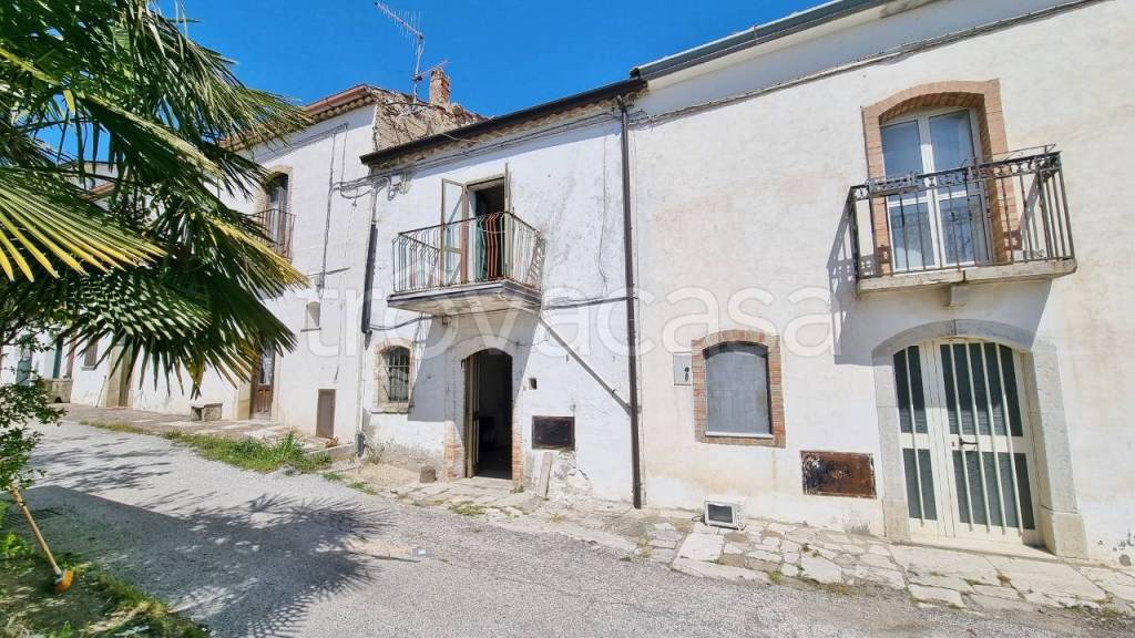 Casa Indipendente in vendita a Vallata via Cesine