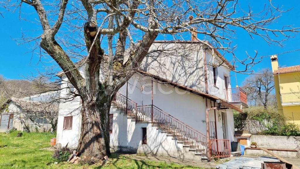 Casa Indipendente in vendita a Vallata contrada Cesine