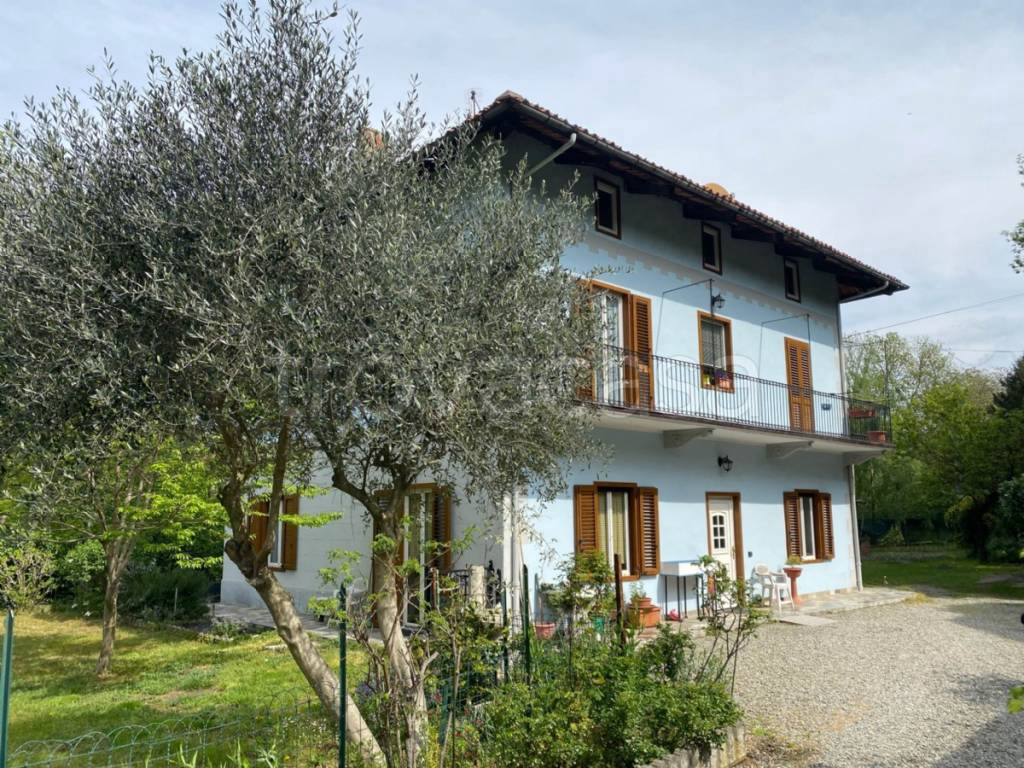 Villa in vendita a Ivrea via Aosta, 28