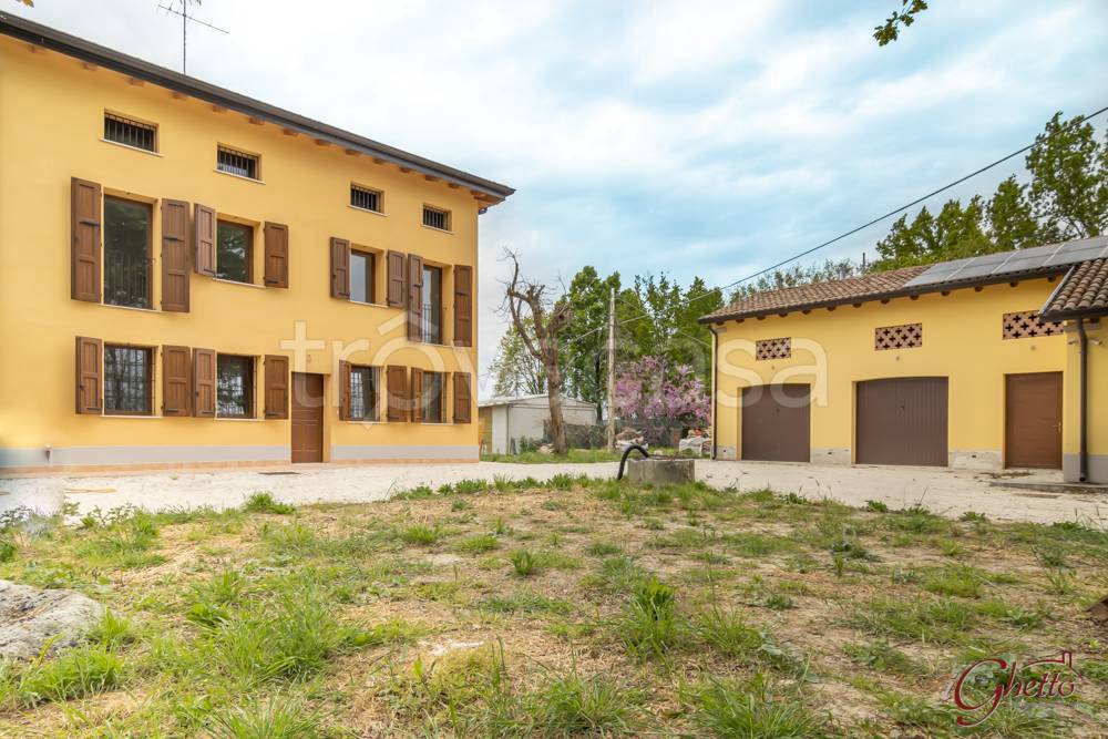 Villa in vendita a Finale Emilia via Vallicella, 18
