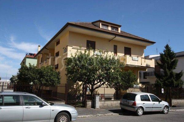 Villa in in vendita da privato ad Aprilia via Gaspare Spontini, 9