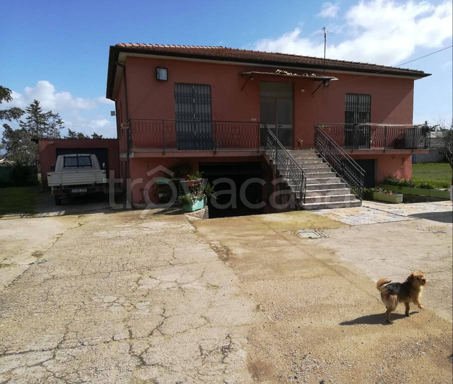 Villa in in vendita da privato a Latina strada Regionale Pontina, 91