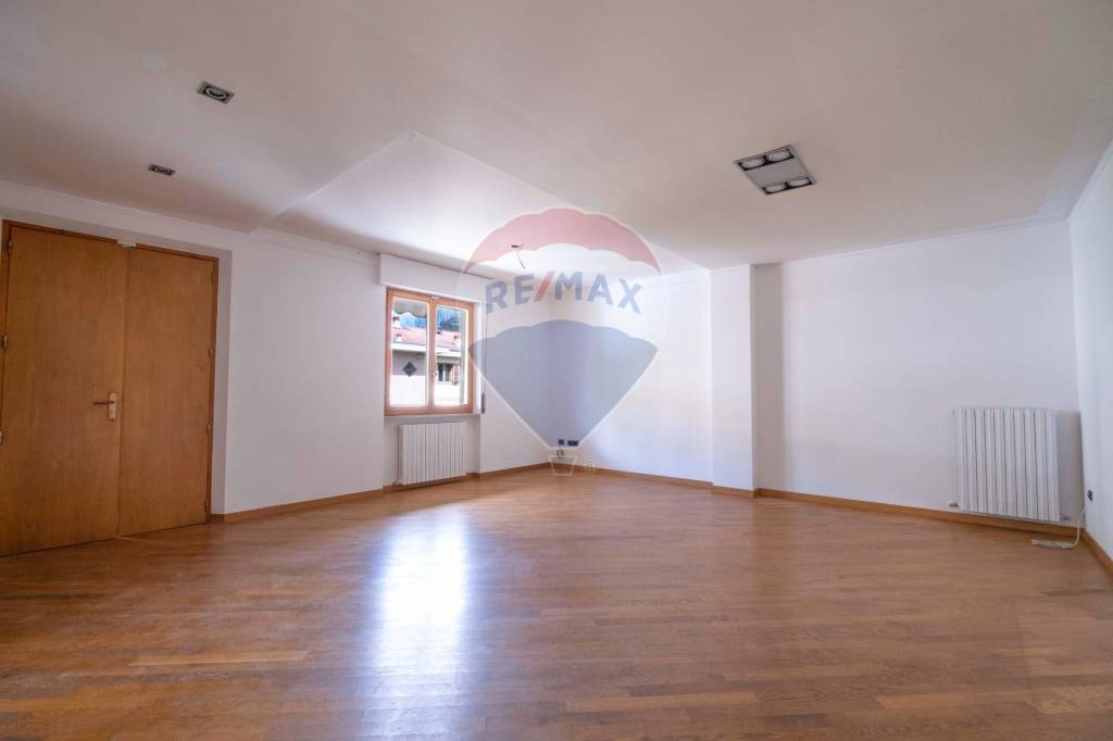 Appartamento in vendita a Mergo via Raffaello Sanzio, 25