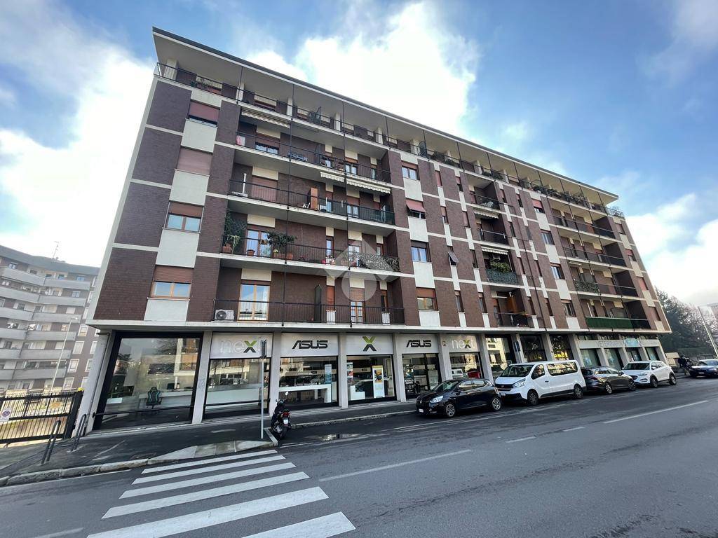 Appartamento in vendita a Monza via Felice Cavallotti, 151