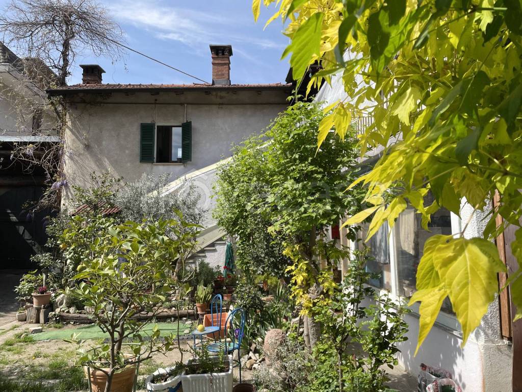 Casale in vendita a Borgo San Dalmazzo
