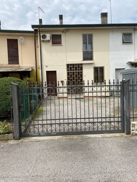 Villa a Schiera in in vendita da privato a Candiana via Rialto, nn