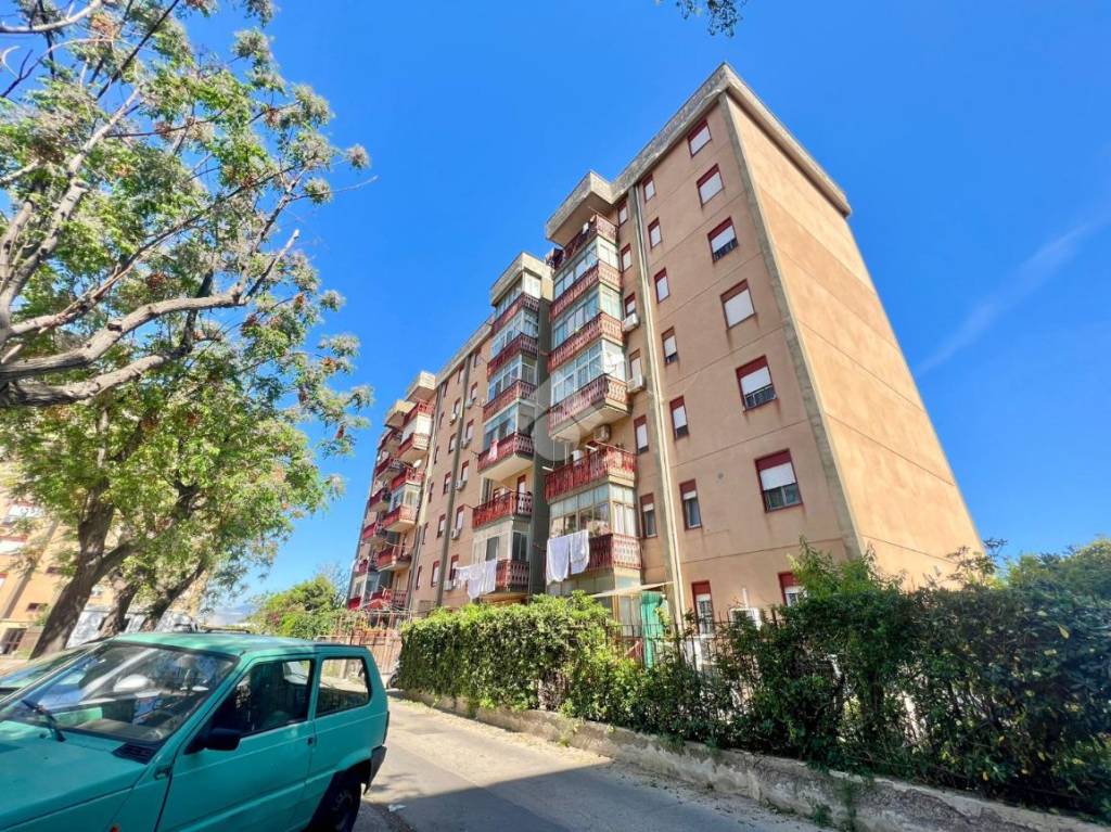 Appartamento in vendita a Palermo via Sacco e Vanzetti, 48