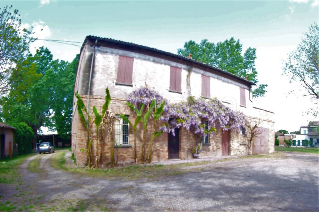 Casale in vendita a Ravenna