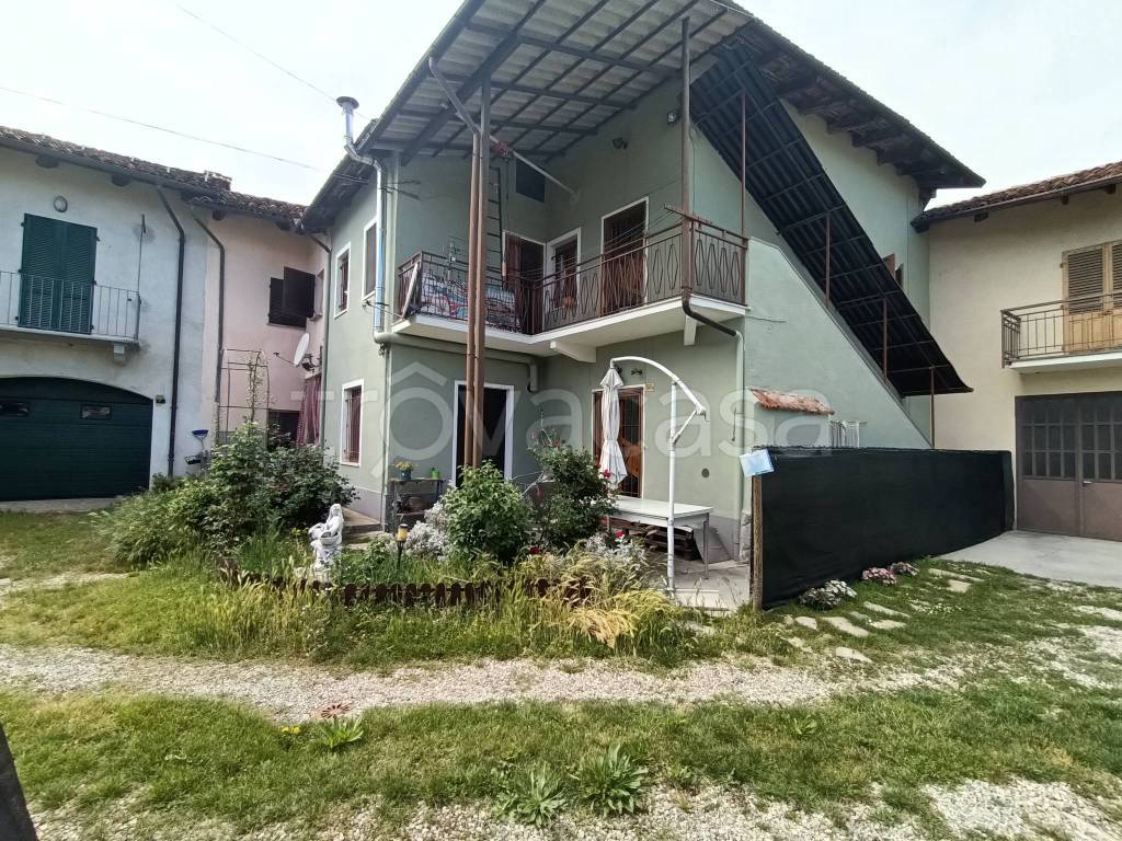 Villa a Schiera in vendita a Narzole via Camillo Benso di Cavour, 100