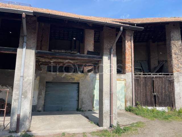 Garage in vendita a Pogliano Milanese via Giuseppe Garibaldi, 12