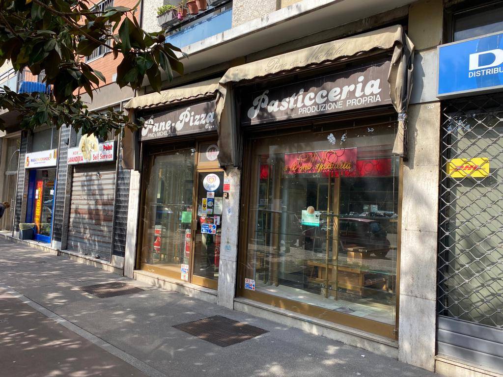 Panificio/Forno in vendita a Milano via Laura Ciceri Visconti, 16