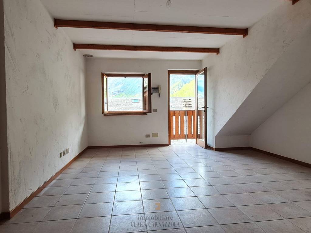 Appartamento in vendita a Caspoggio via Bernina, 21