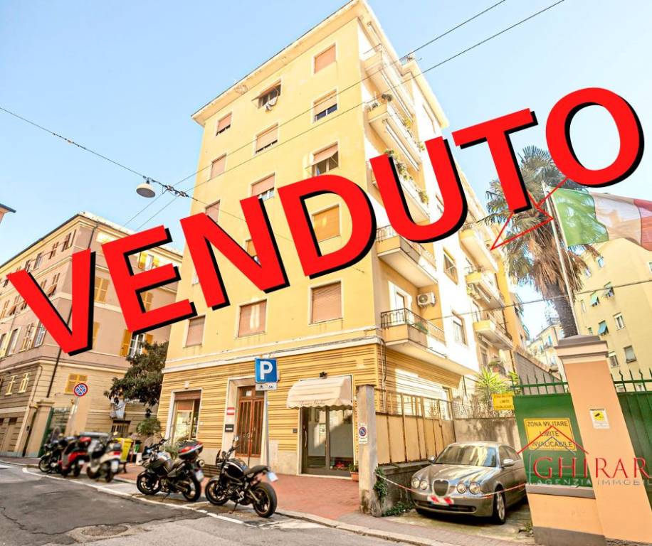 Appartamento in vendita a Genova via Beato Martino da Pegli, 1B