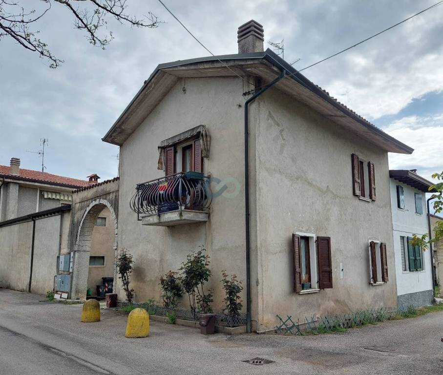 Casa Indipendente in vendita a Mazzano via Santellone, 3