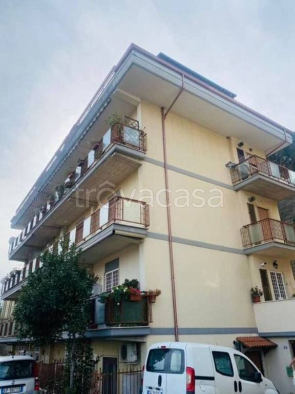 Appartamento in vendita a Castelnuovo di Porto via Amedeo Giustini, 22