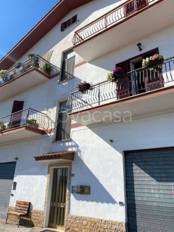 Appartamento in vendita a Castelnuovo di Porto via Marcello Guidi
