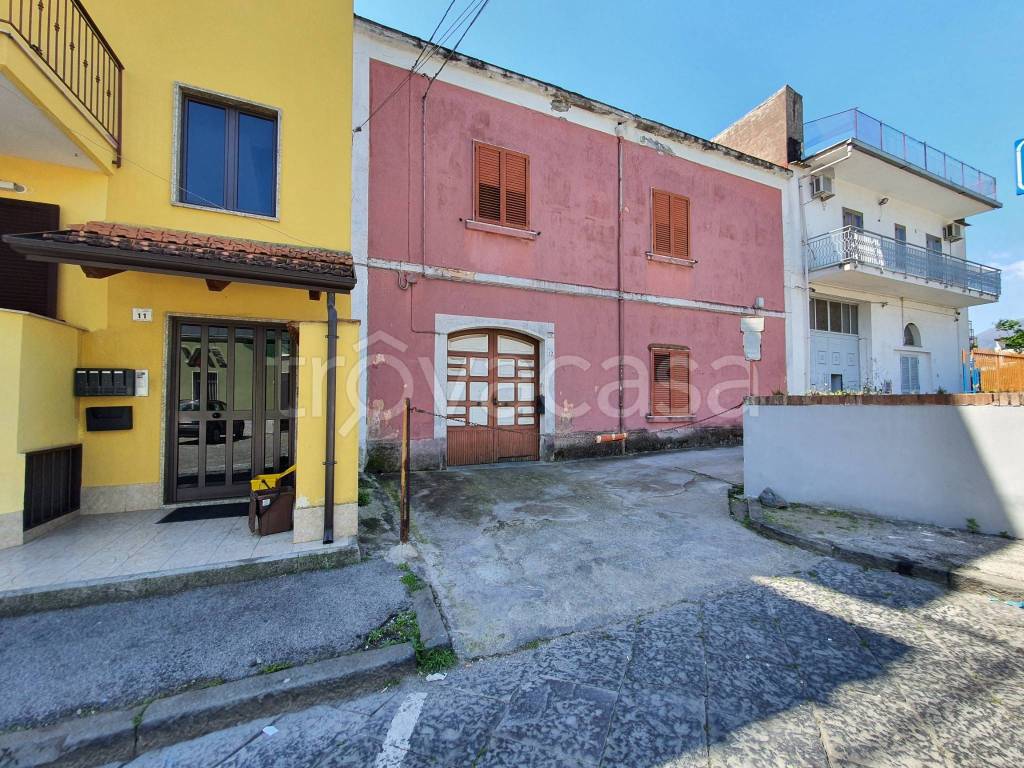 Casa Indipendente in vendita a Poggiomarino traversa Via Roma, 13