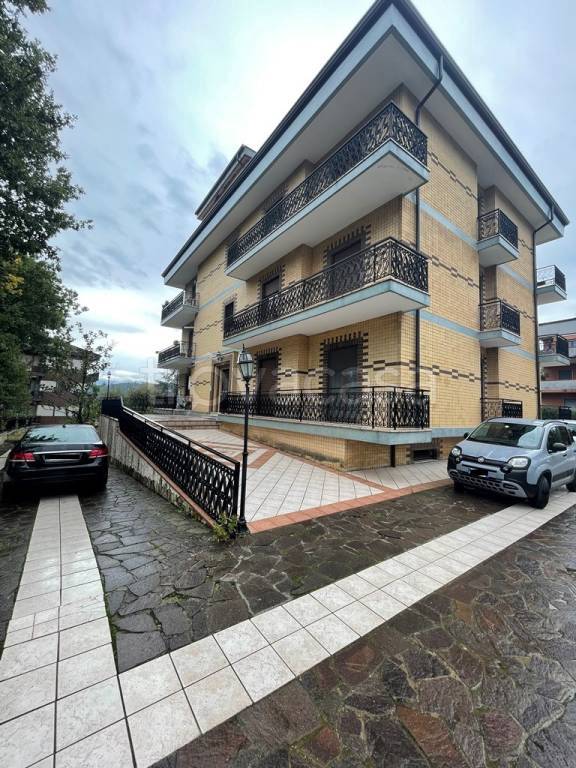 Appartamento in vendita a Castrolibero via Rusoli