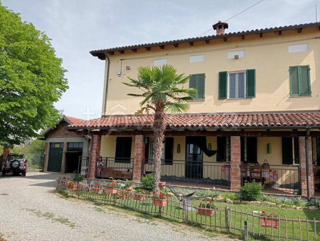 Casale in vendita a San Salvatore Monferrato