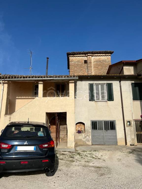Casa Indipendente in vendita a Castel Ritaldi località Rotabella