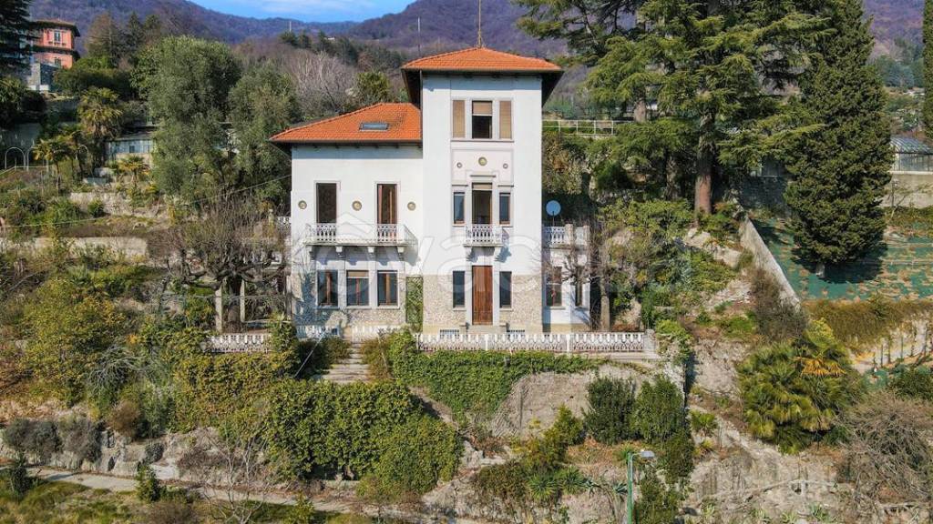 Villa in vendita a Cernobbio via Monte Grappa