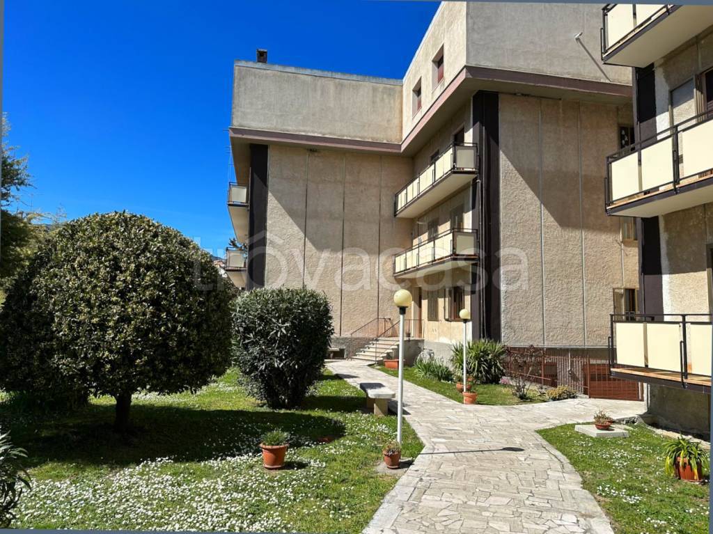 Appartamento in vendita a Tocco da Casauria via Capo Croce, 3