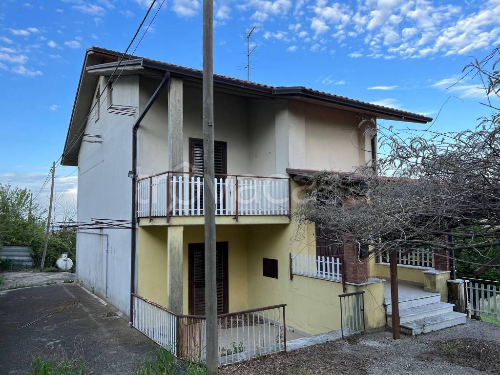 Villa in in vendita da privato a Montefusco via Marotta, 2