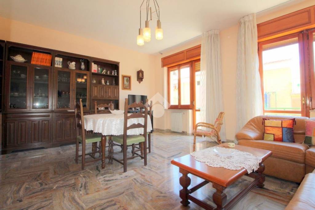 Appartamento in vendita a Lucera via Gaetano Donizetti, 12