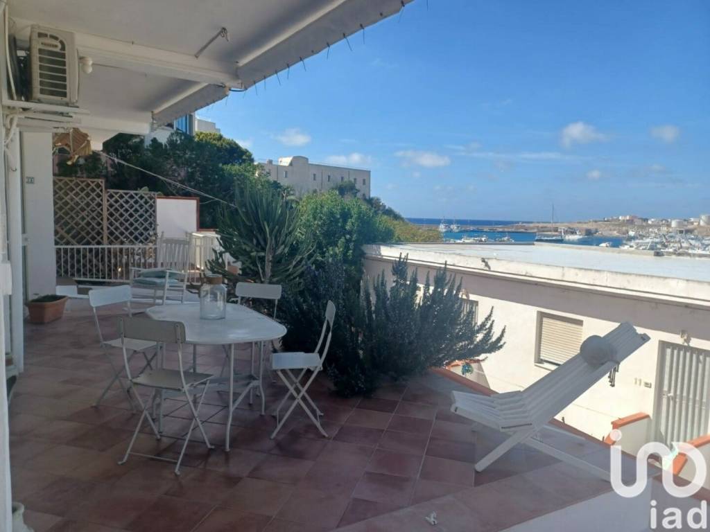 Appartamento in vendita a Lampedusa e Linosa via delle Grotte, 14