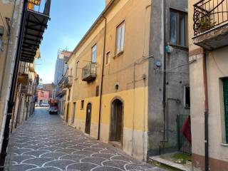 Casa indipendente in vendita ad aiello del sabato via san sebastiano