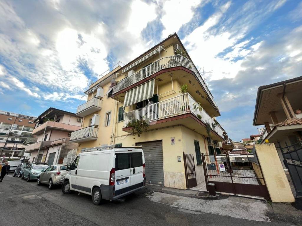 Appartamento in vendita ad Aprilia via Milano, 20