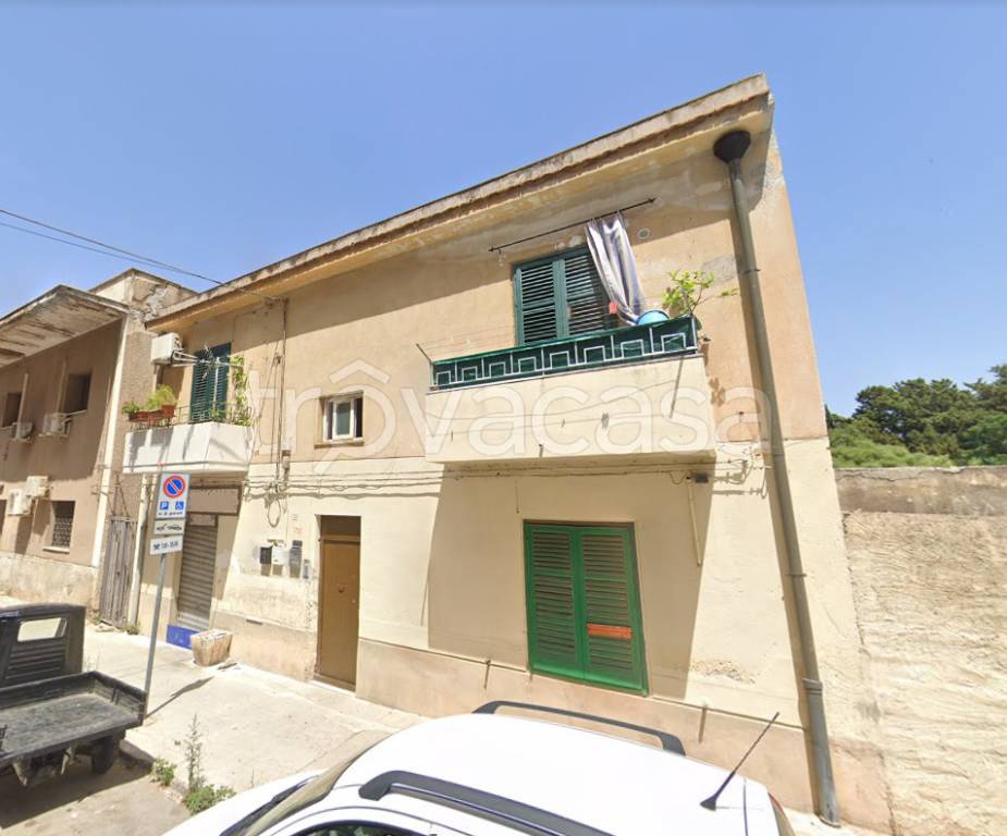 Appartamento in vendita a Palermo via Adua, 26
