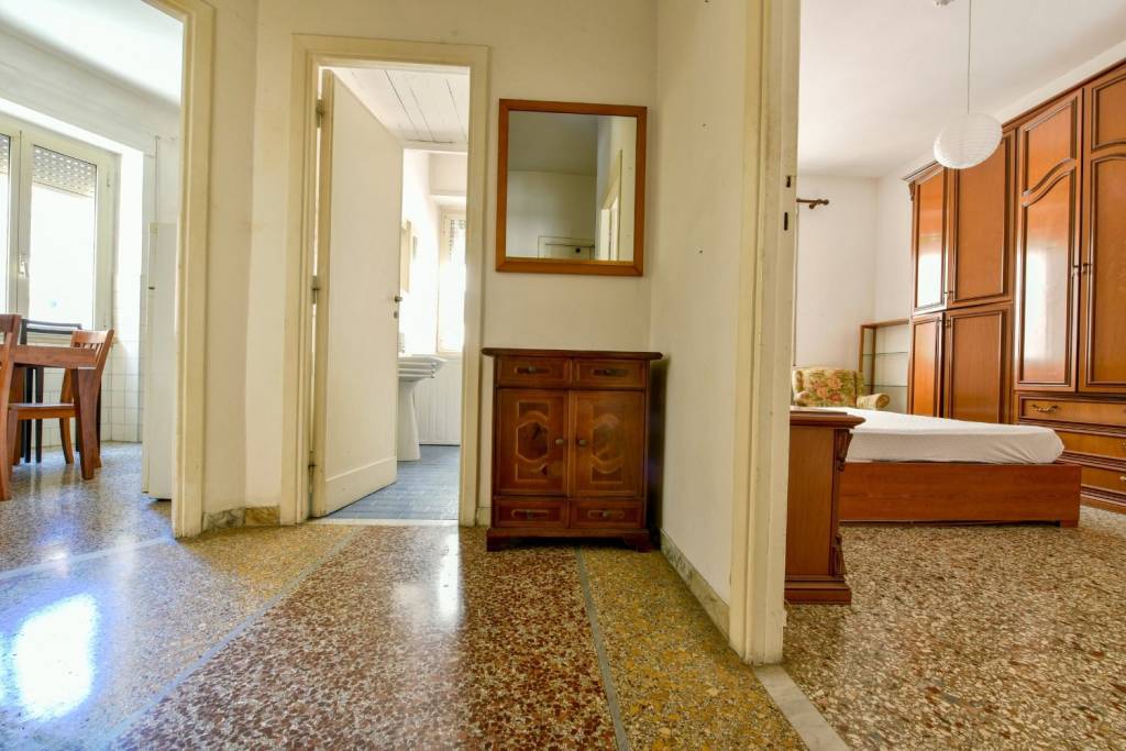 Appartamento in vendita a Roma via di Val Tellina