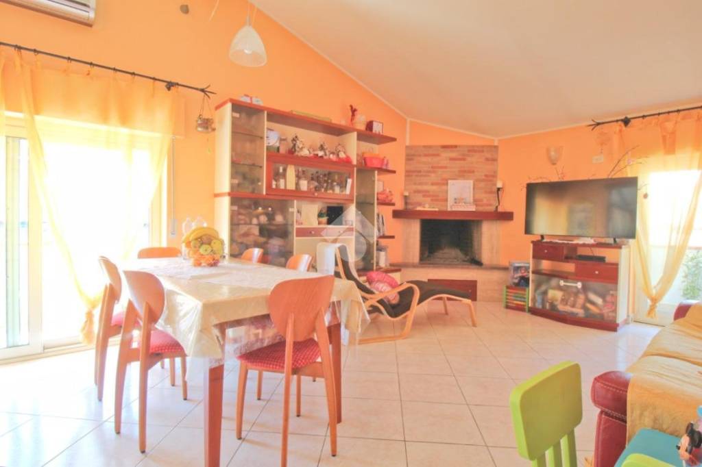 Appartamento in vendita a Pescara via Di Francesco, 16