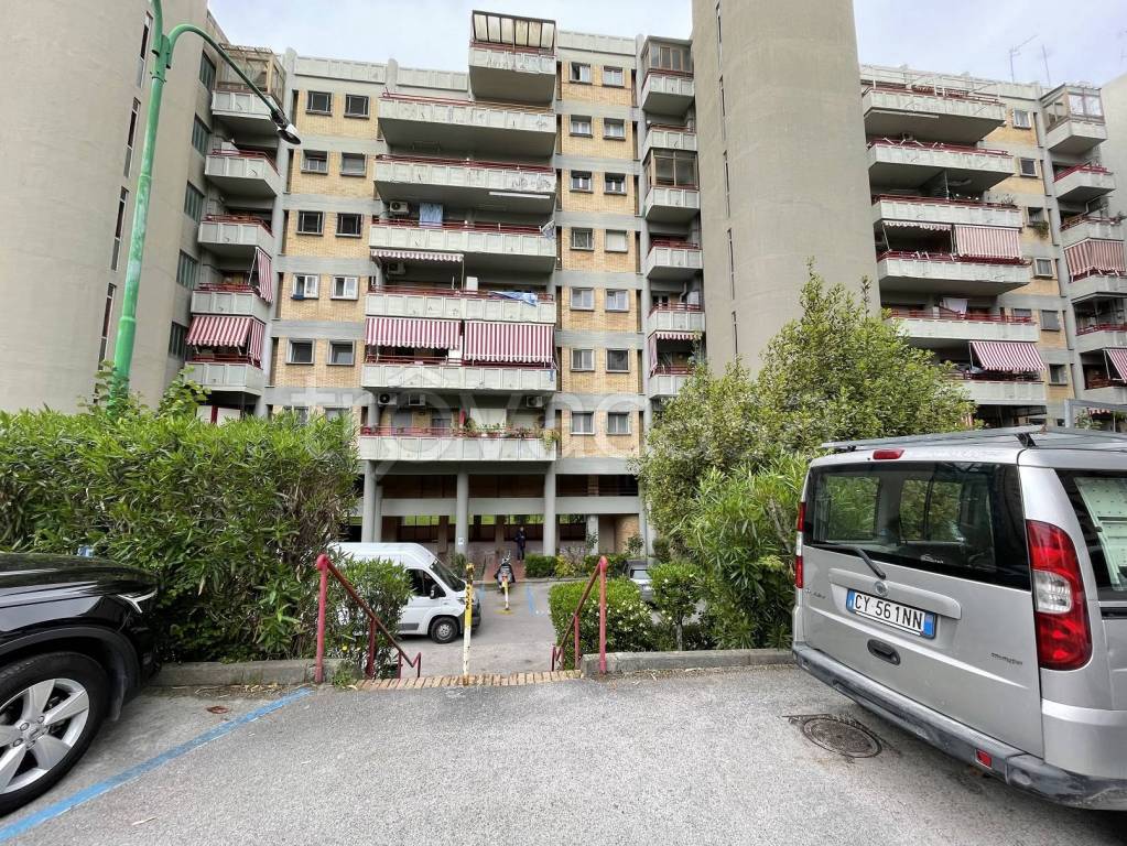 Appartamento in vendita a Napoli via Mario Pomilio, 33