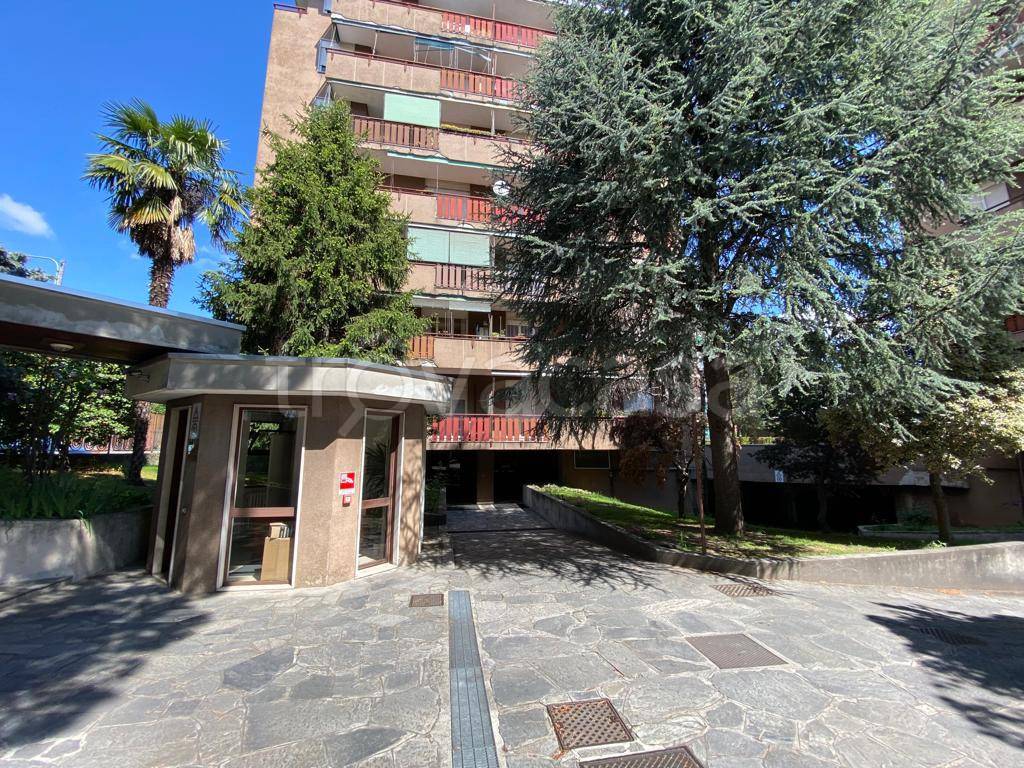 Appartamento in vendita a Busto Arsizio via Treviglio, 15