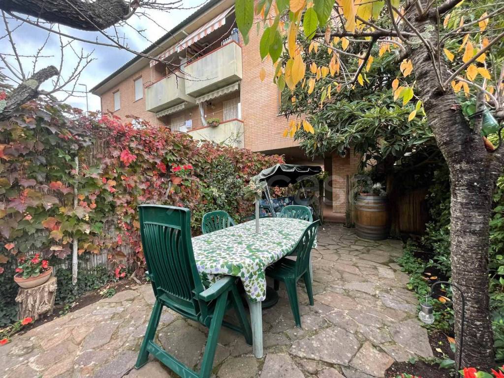 Appartamento in vendita a Siena via Guglielmo della Valle, 10