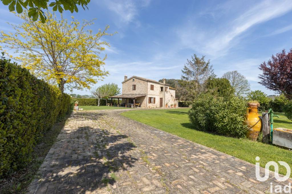 Villa in vendita a Recanati contrada Addolorata