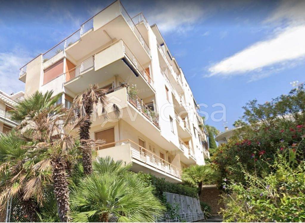 Appartamento in in vendita da privato a Sanremo strada Privata Vallarino, 64