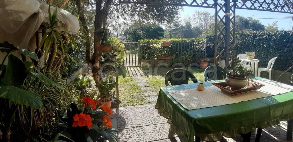 Villa a Schiera in vendita a Viterbo