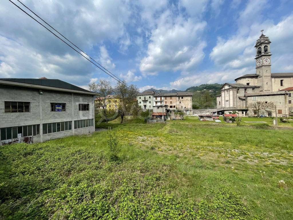 Capannone Industriale in vendita a Sant'Omobono Terme via via Cepino 8