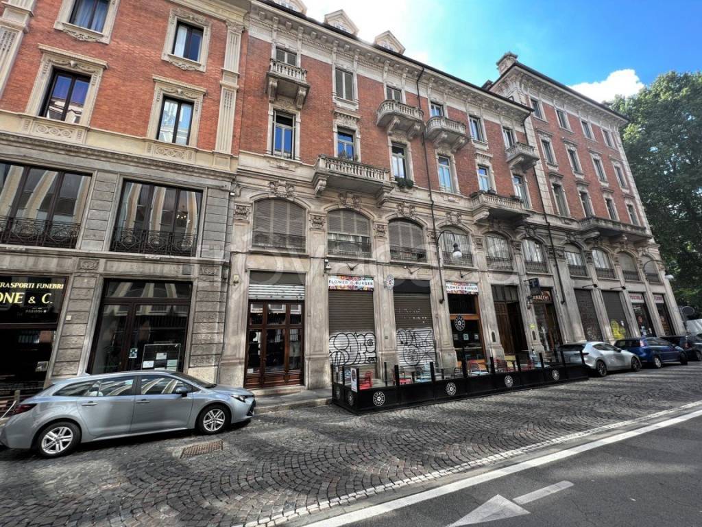 Negozio in vendita a Torino via Antonio Giuseppe Ignazio Bertola, 29